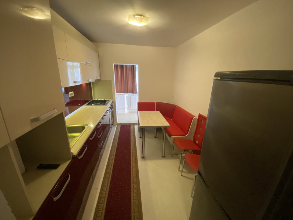 Apartament 3 camere, zona Mioriței