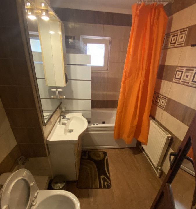 Apartament 3 camere, zona Mioriței