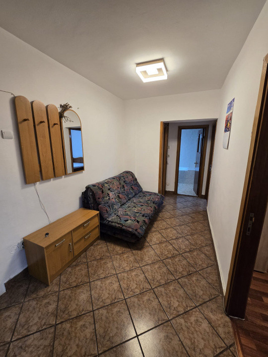 Apartament spatios zona 9 mai