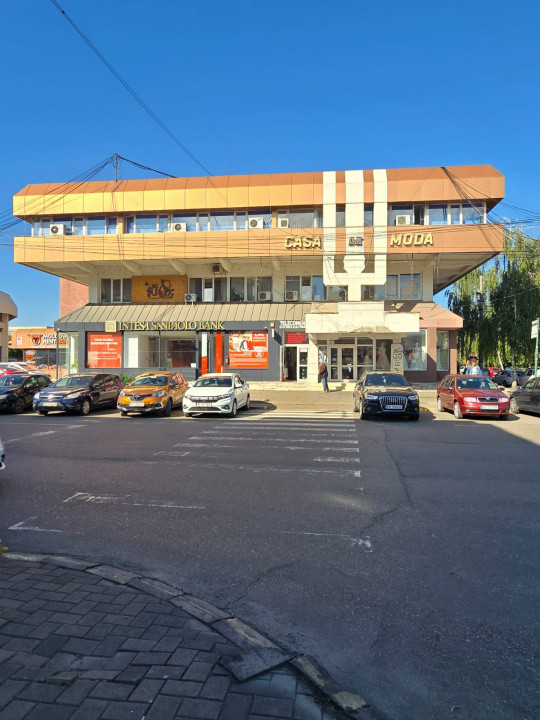 SPATIU OFERTANT ULTRACENTRAL 