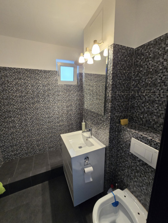 Apartament 3 camere  Piata Sud