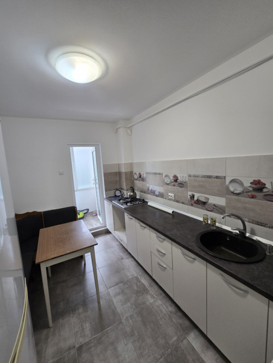 Apartament 3 camere  Piata Sud