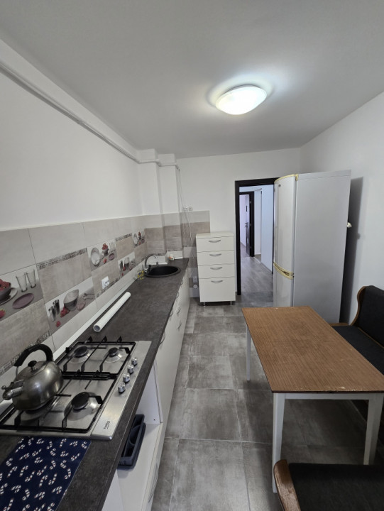 Apartament 3 camere  Piata Sud
