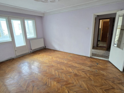 Apartament Logofat Tautu