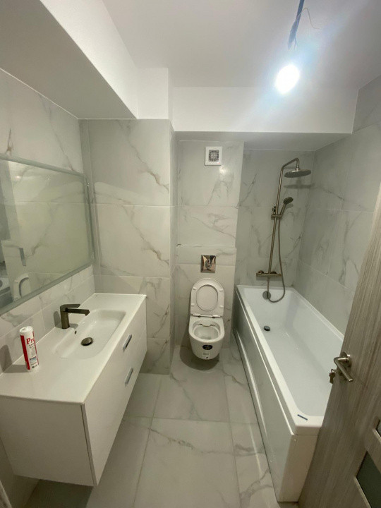 Apartament Bloc NOU, zona Nord