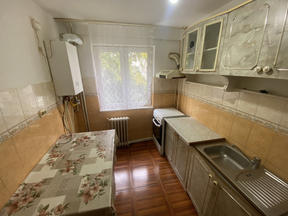 Apartament 2 camere, central 