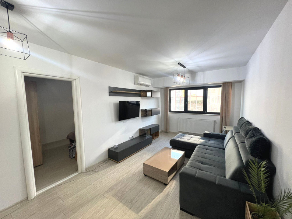 Apartament 3 camere, Bloc Nou, Central