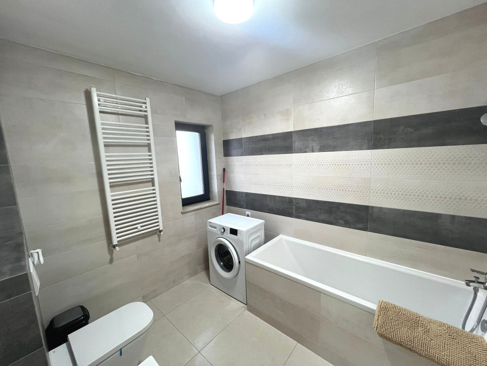 Apartament 3 camere, Bloc Nou, Central