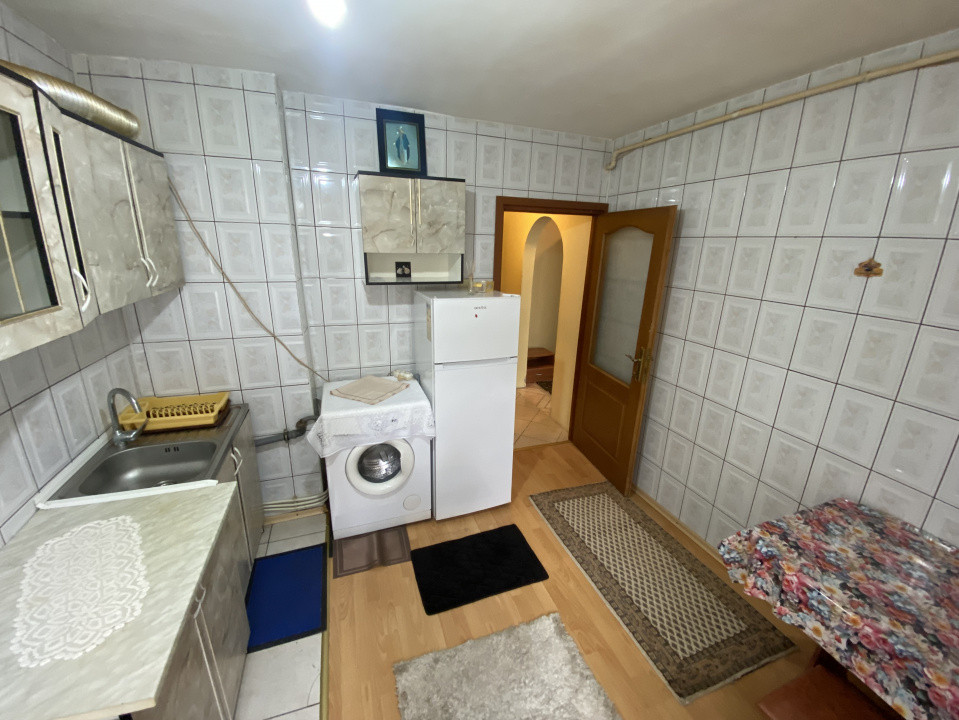 Apartament 2 camere, zona Narcisa 
