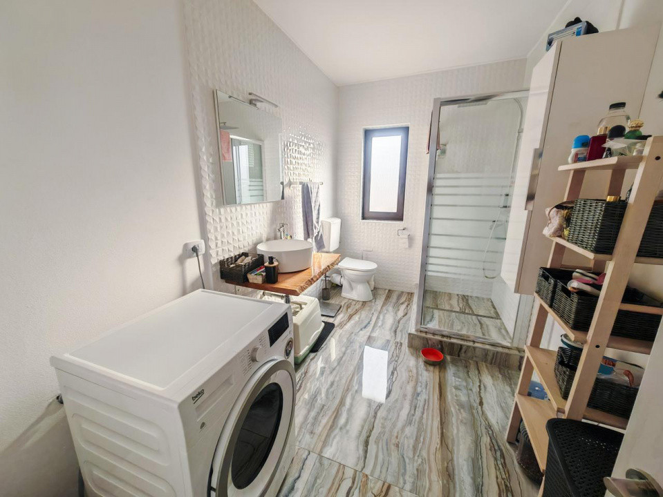 Casa ultramoderna spatioasa Calea Moinesti