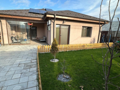 Casa ultramoderna spatioasa Calea Moinesti