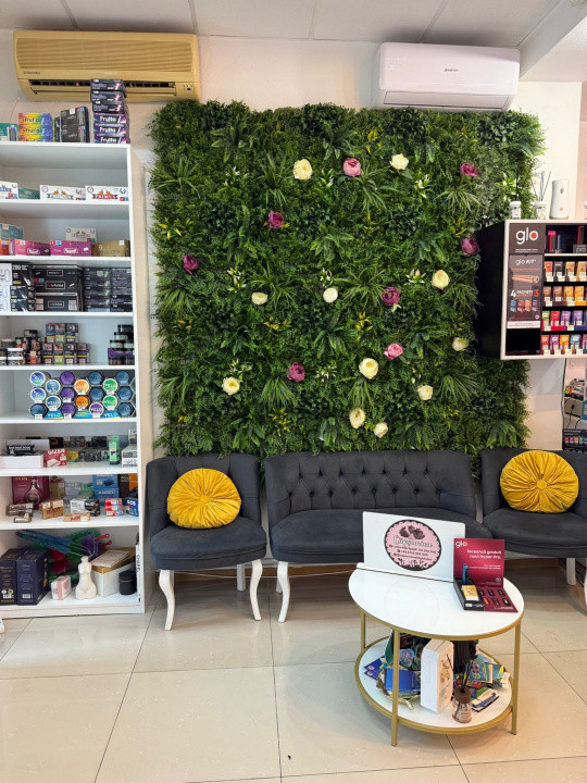 Afacere la cheie – Magazin de tabac + Cofetărie cu laborator propriu, de vânzare