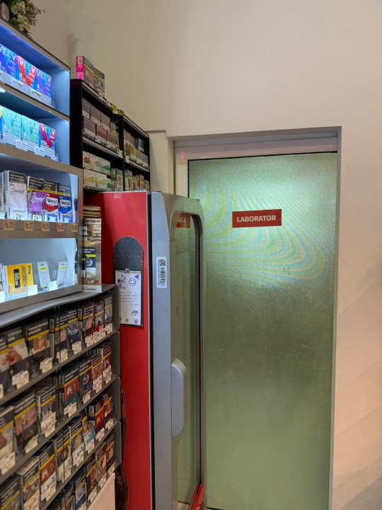 Afacere la cheie – Magazin de tabac + Cofetărie cu laborator propriu, de vânzare