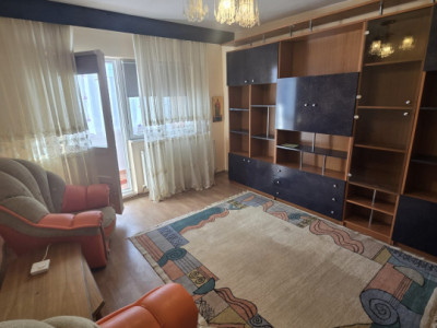  2 decomandate Tipografilor