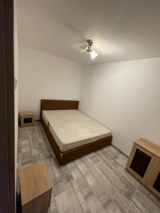 Apartament 3 camere, Piata  Sud