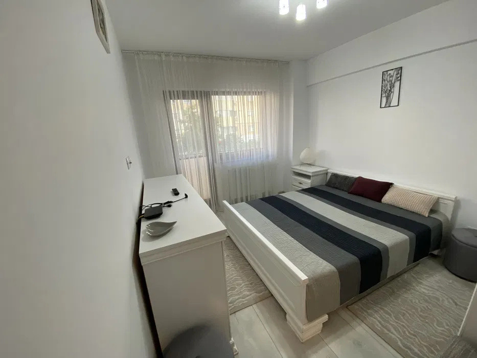 Apartament de inchiriat zona Stefan cel Mare