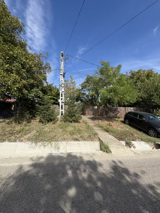 De vânzare casă cu teren în Fântânele 