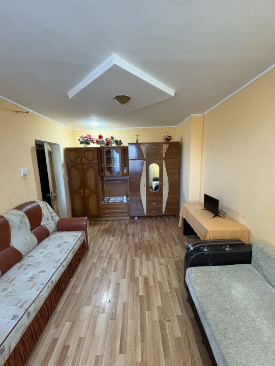 Garsonieră de vânzare zona Aviatori