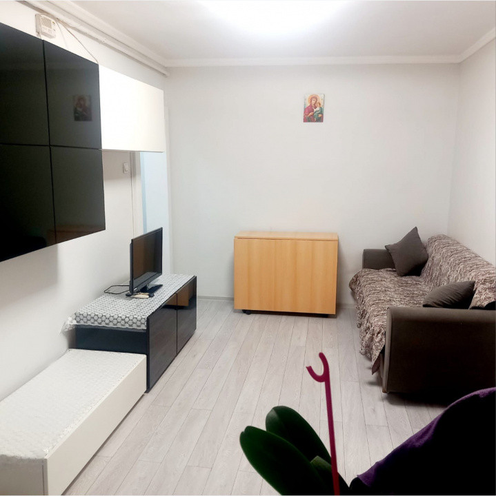 Apartament de închiriat pe Alecu Russo