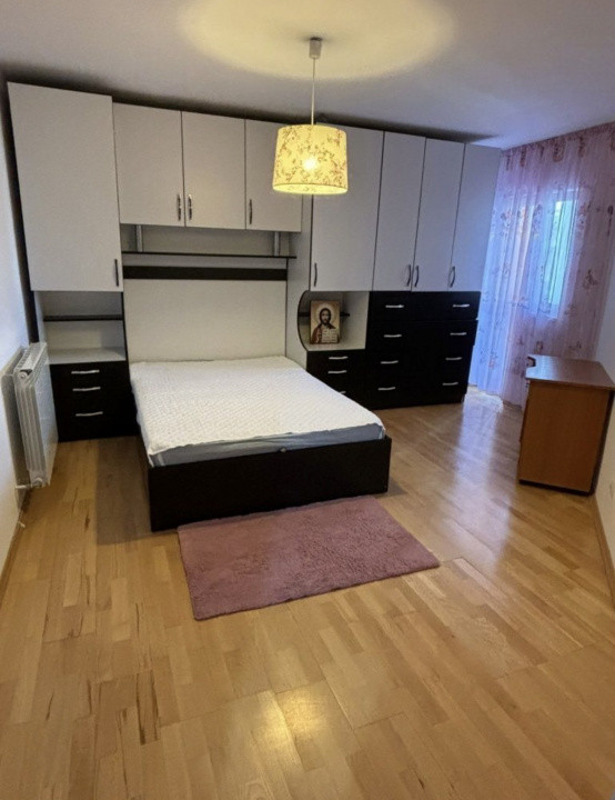 Spre închiriere apartament 2 camere 