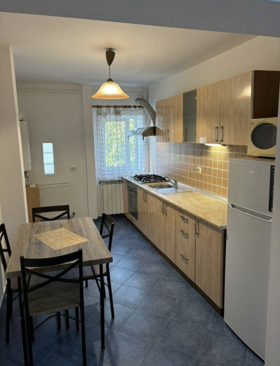 Spre închiriere apartament 2 camere 