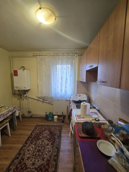 Apartament cu 3 camere, et. 3