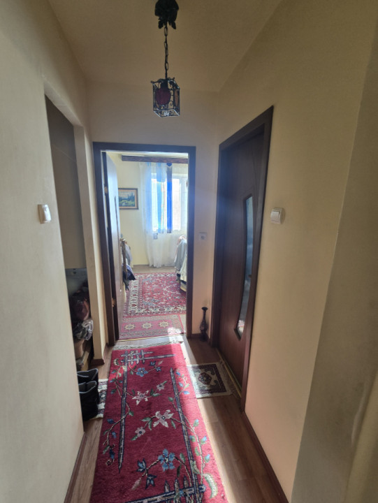 Apartament cu 3 camere, et. 3