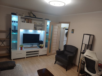 Apartament cochet Cornisa