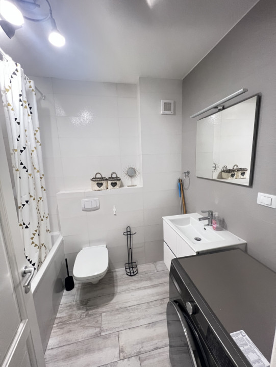 Apartament modern, decomandat, Bloc Nou - Central