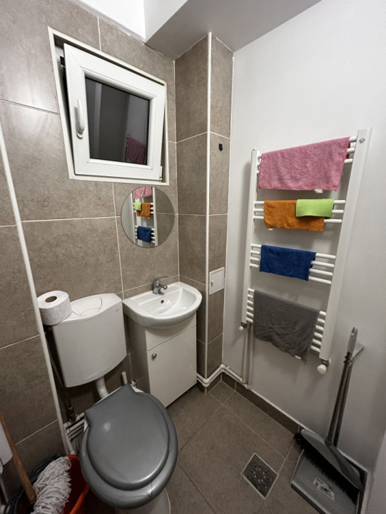 Garsonieră modernă spre închiriere 