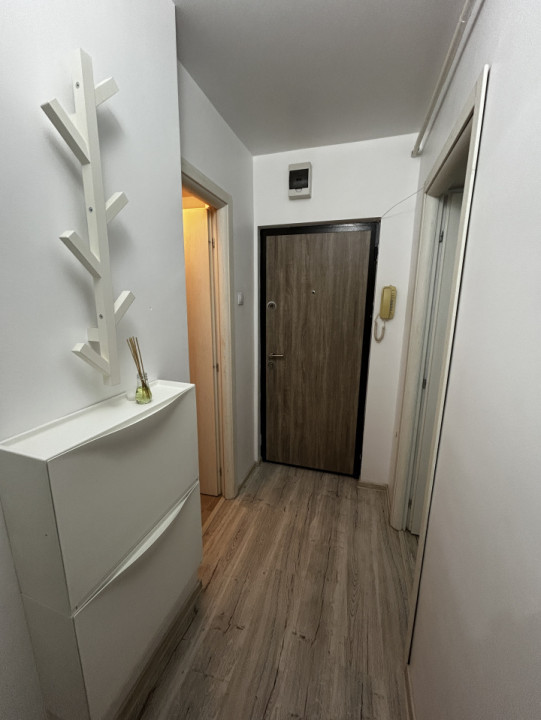 Garsonieră modernă spre închiriere 