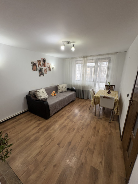 Apartament modern de închiriat – poziționare centrală