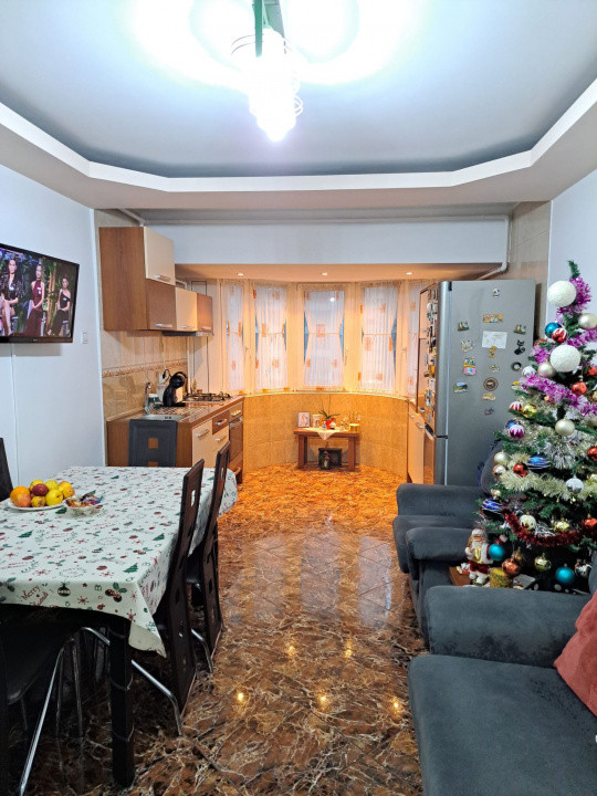 Apartament 3 camere, Parcul Tradafirilor