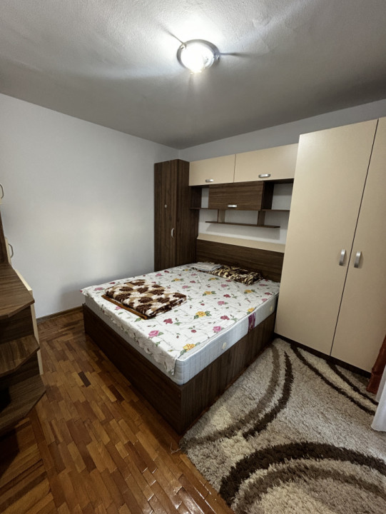 Apartament modern cu 3 camere de închiriat – Zona Milcov