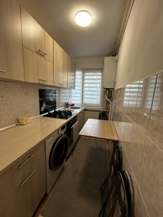 Apartament modern cu 3 camere de închiriat – Zona Milcov