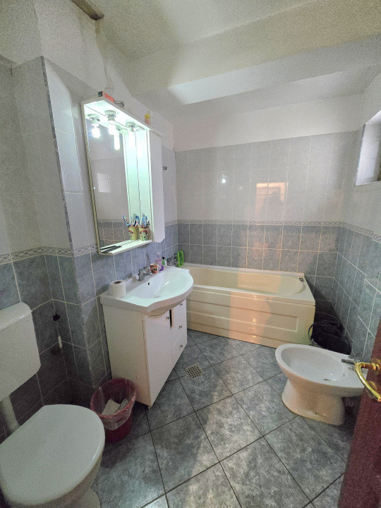 Ap. 3 camere, et.1 bloc nou