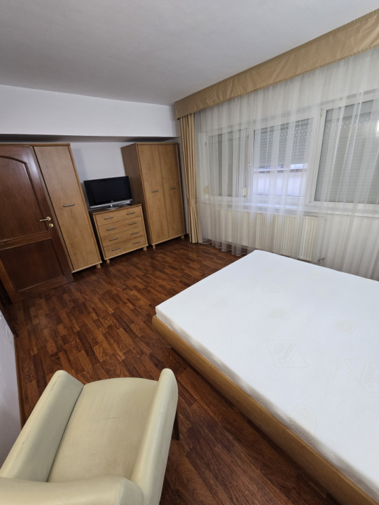 Apartament la inaltime, de inchiriat