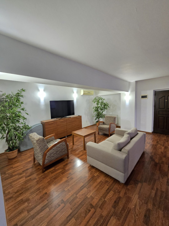 Apartament la inaltime, de inchiriat