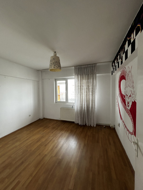 Apartament 3 camere de închiriat – Zona Narcisa