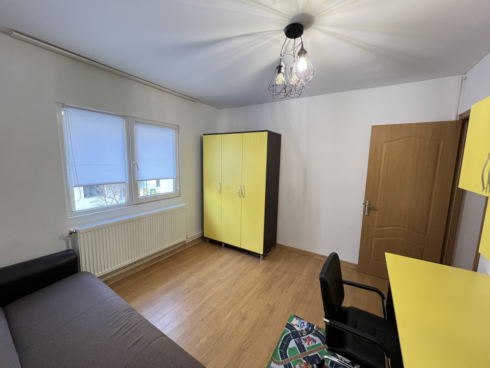 Apartament spațios, 3 camere, Narcisa