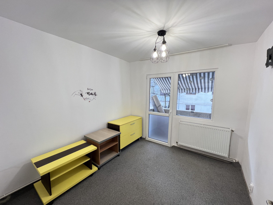 Apartament spațios, 3 camere, Narcisa