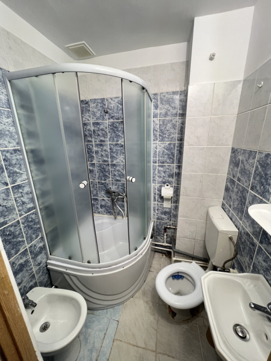 Apartament spațios, 3 camere, Narcisa