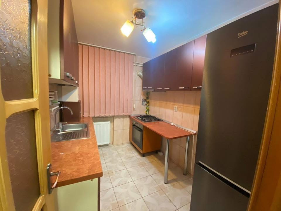 Apartament 2 camere de închiriat 