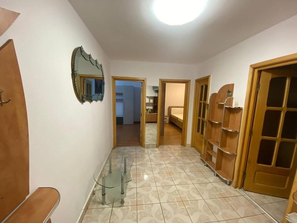 Apartament 2 camere de închiriat 