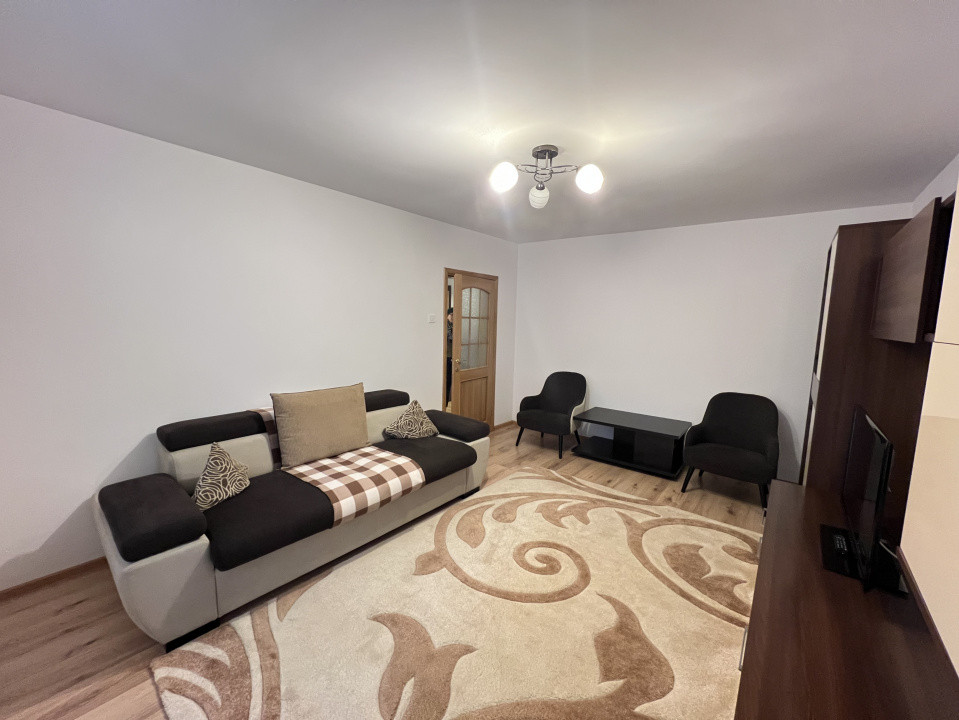 Apartament 3 camere, Central