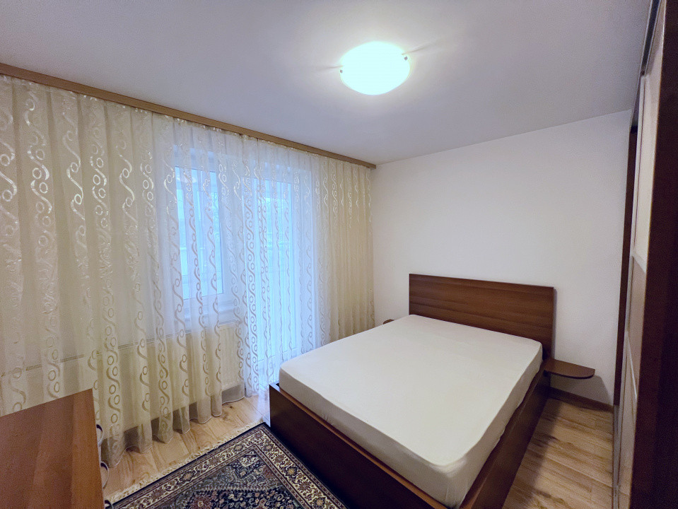 Apartament 3 camere, Central