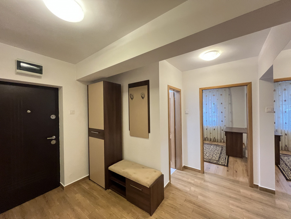 Apartament 3 camere, Central