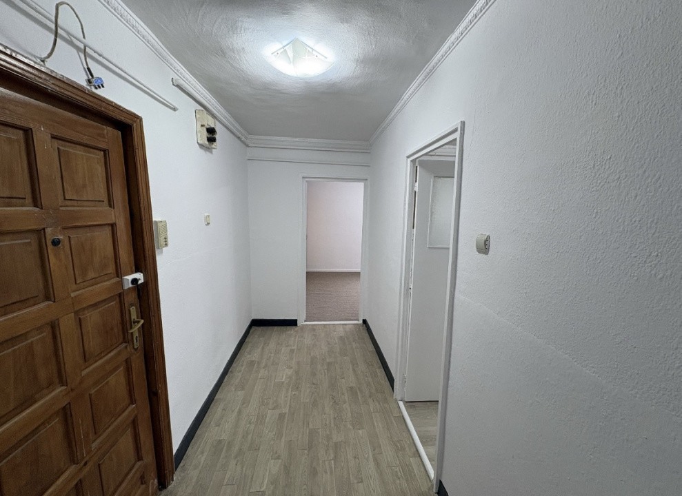 Spre închiriere apartament 2 camere | 9 Mai