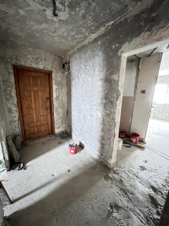 Apartament 3 camere decomandate, de vanzare