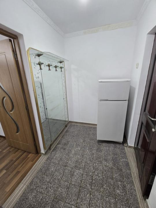 Apartament 2 camere Miron Costin